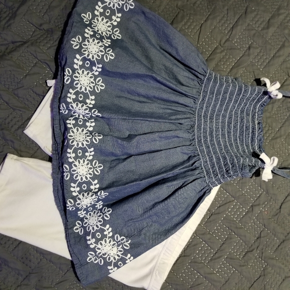 Top with matching bottom - Picture 2 of 2